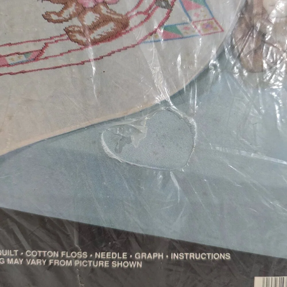 New Janlynn Vtg 1989 Printed-Cross Stitch Rocking Teddies Quilt Kit 34x43 NIP